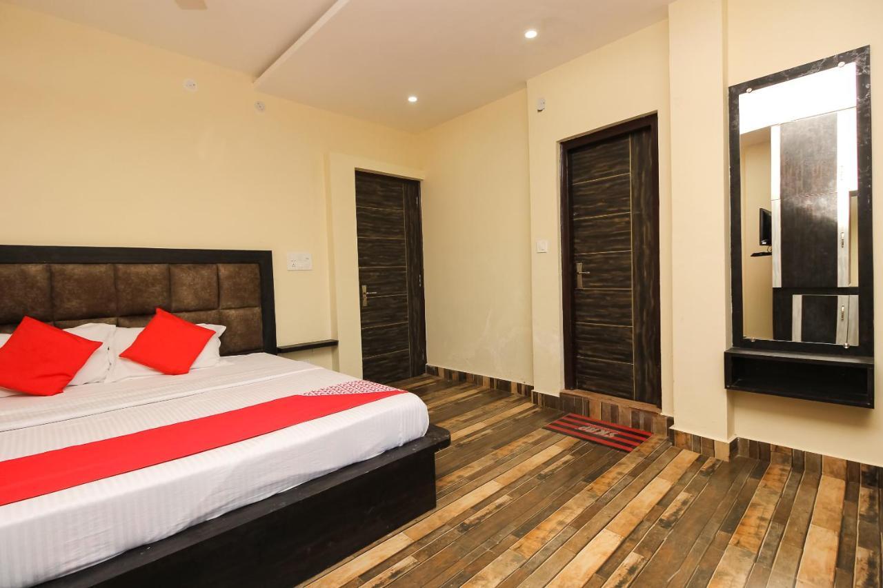 Oyo 39391 Jk Guest House Dharamshala Rum bild